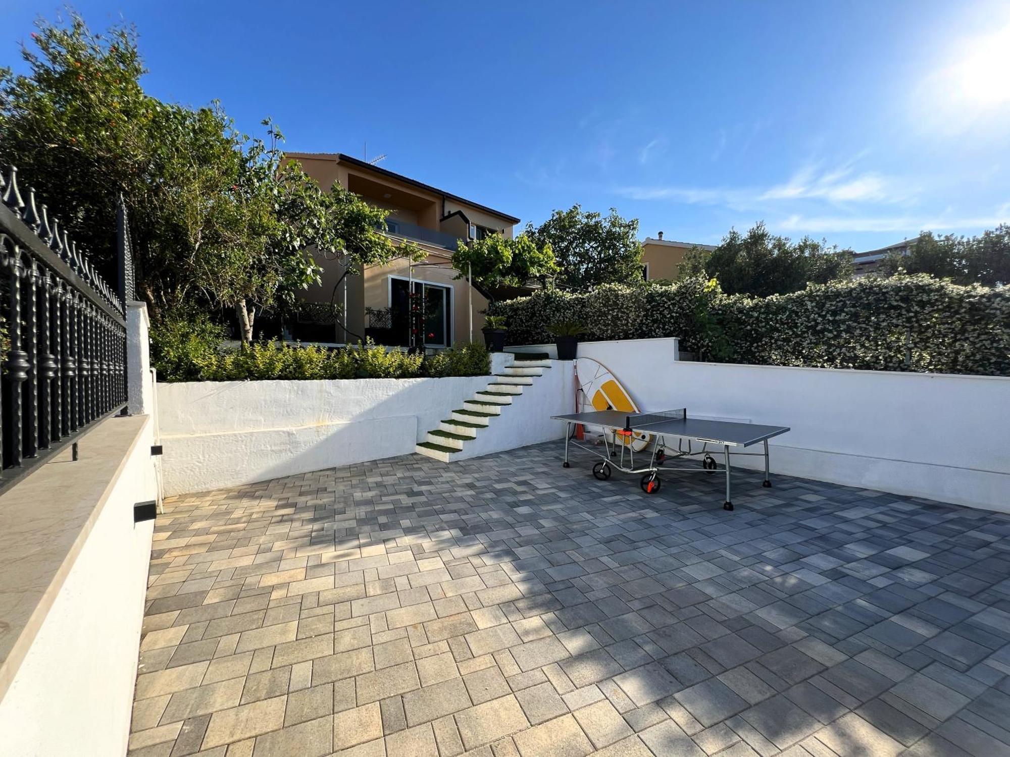 Beach Holiday Home With Private Jacuzzi & Parking Τρογκίρ Εξωτερικό φωτογραφία